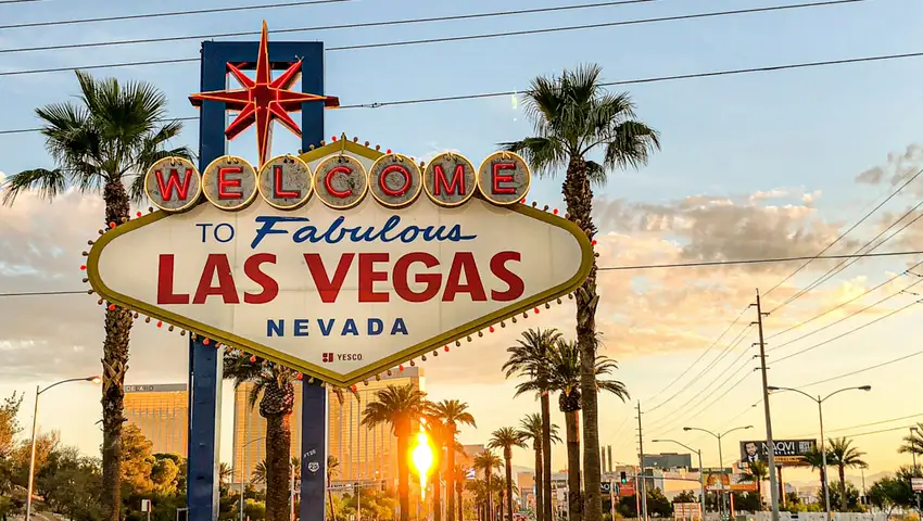 48 Hours in Las Vegas: The Best Things to Do in Las Vegas for Couples