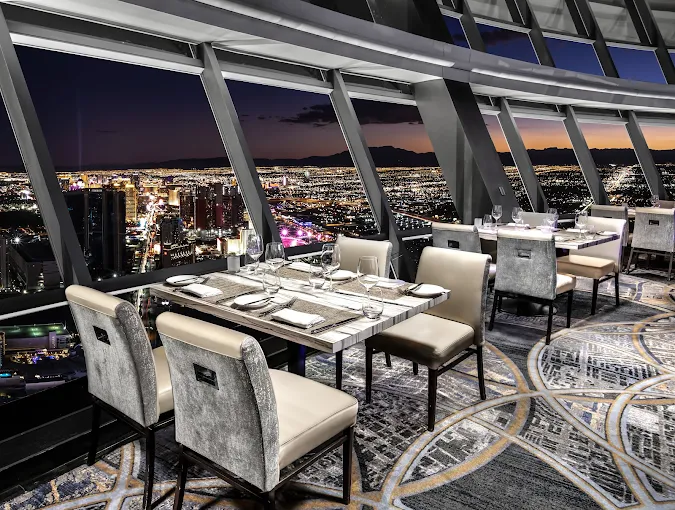 Top of the World Restaurant: Dining Above the Las Vegas Skyline